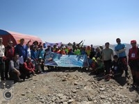 صعود به قله سندان در استان زنجان